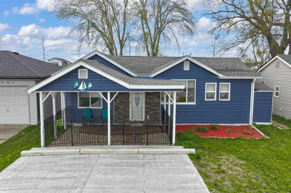 6334 Marina Drive Clay Township, MI 48001