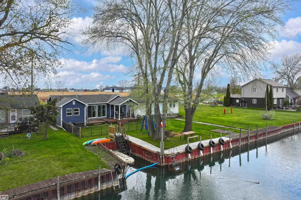 6334 Marina Drive Clay Township, MI 48001