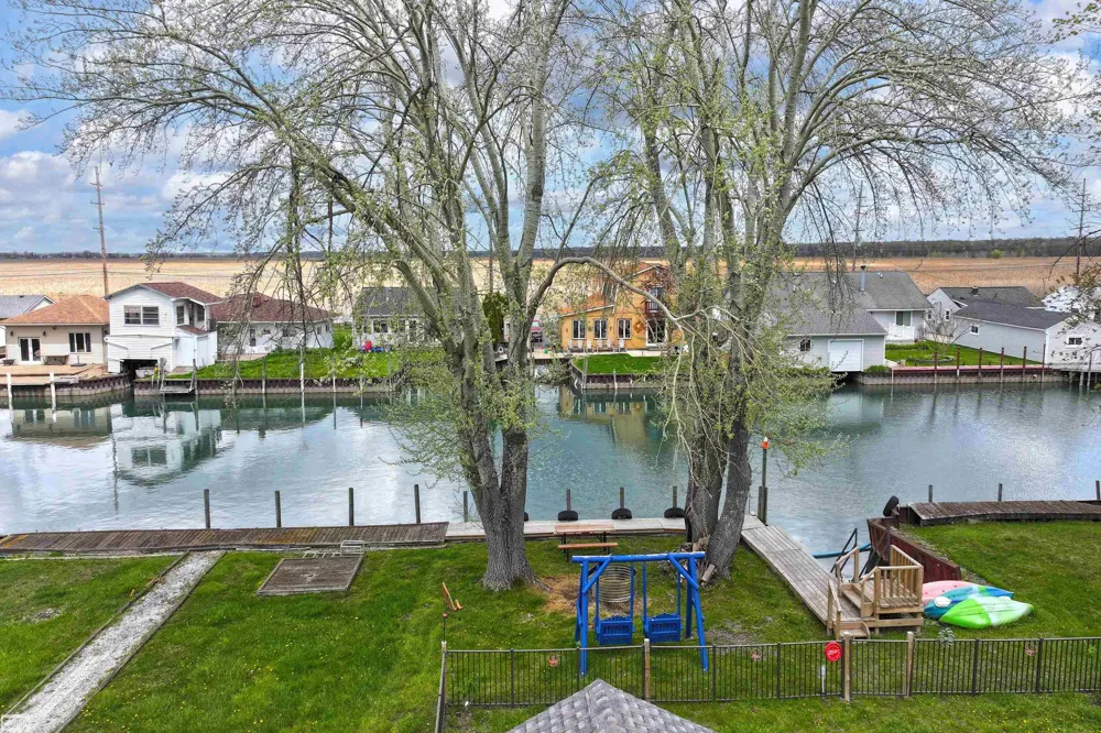 6334 Marina Drive Clay Township, MI 48001