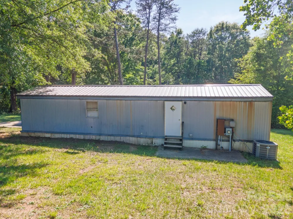 142 & 146 Delaware Road Statesville, NC 28625