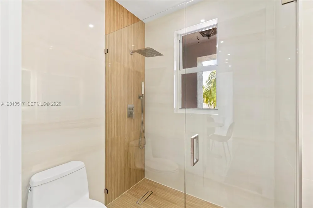 3188 NE 211th Ter Aventura, FL 33180