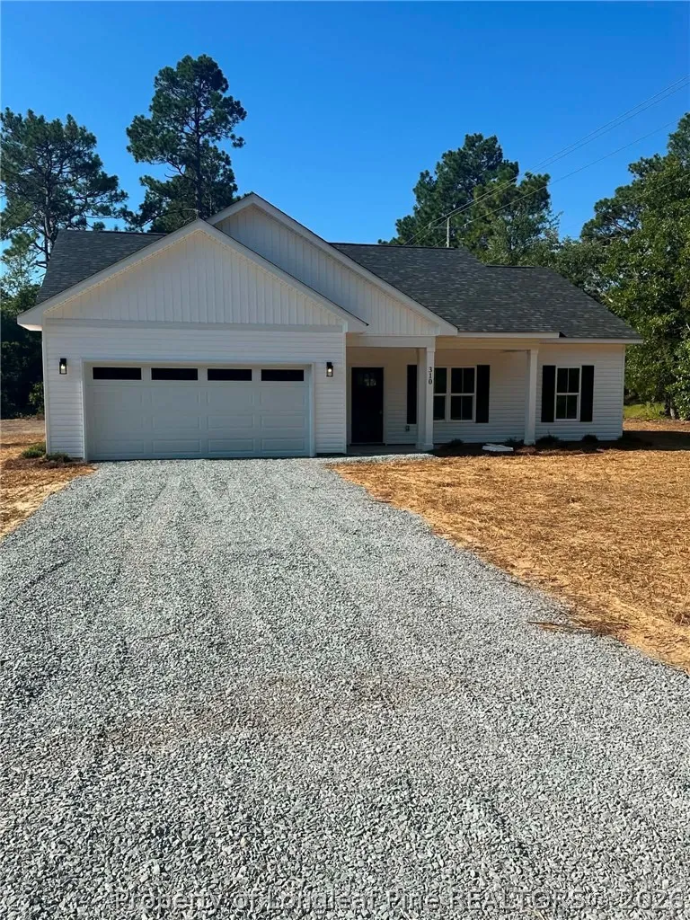 310 Libby Lane Pinebluff, NC 28373