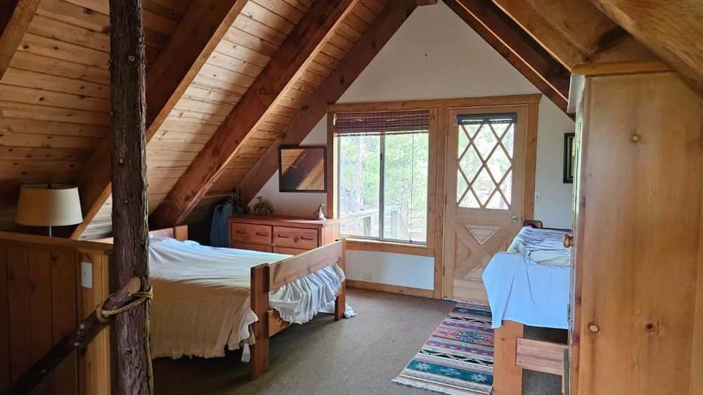 46336 Silvertip Way North Fork, CA 93643