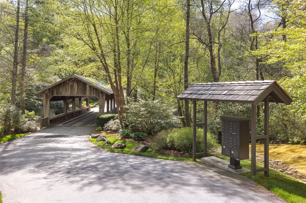 133 Horseshoe Bend Lane Cullowhee, NC 28723