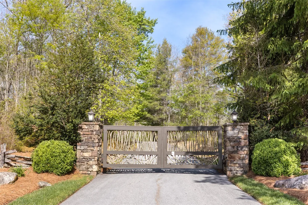 133 Horseshoe Bend Lane Cullowhee, NC 28723