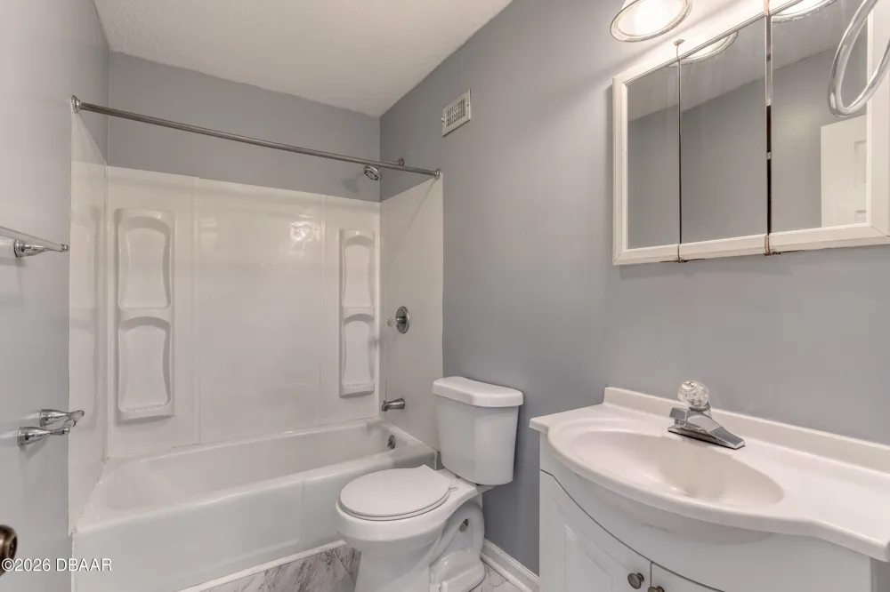2200 S Palmetto Avenue #b040 South Daytona, FL 32119
