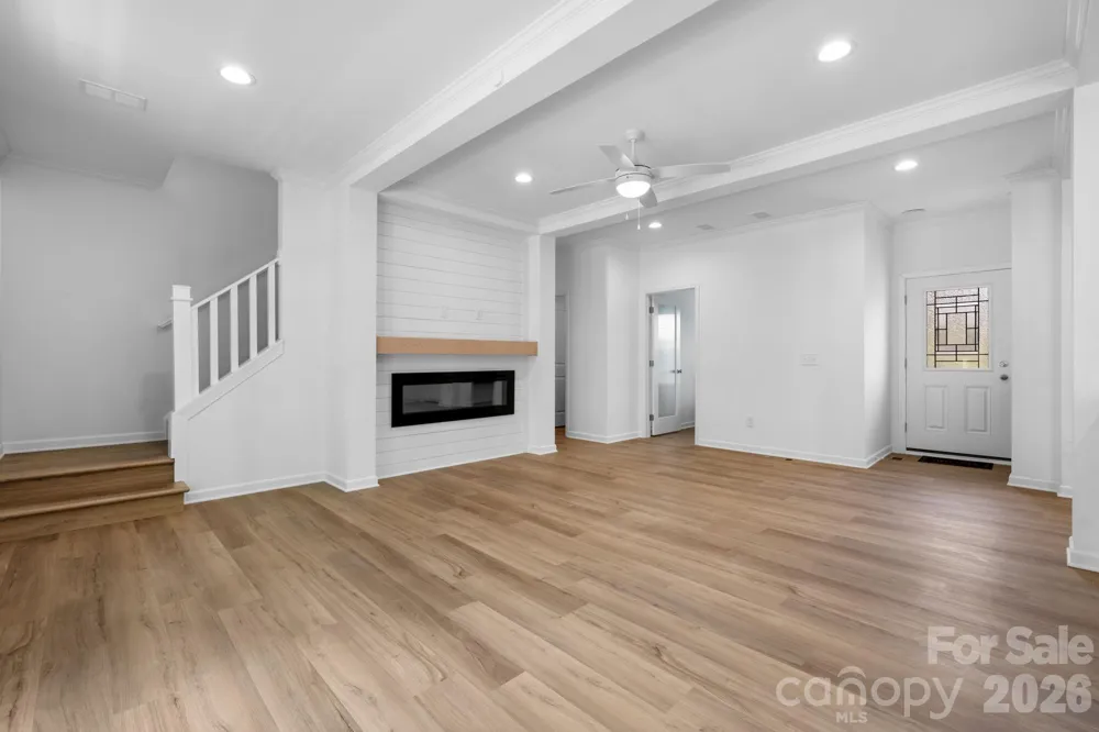 7006 Waterfront Place Granite Falls, NC 28630