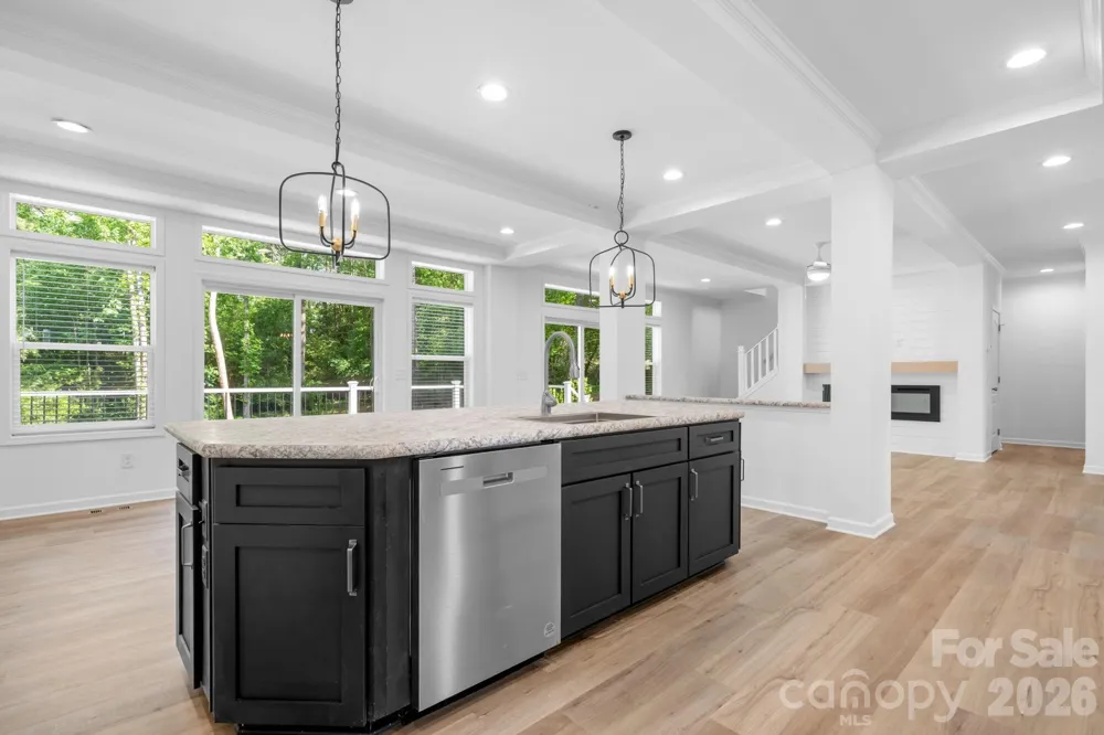7006 Waterfront Place Granite Falls, NC 28630