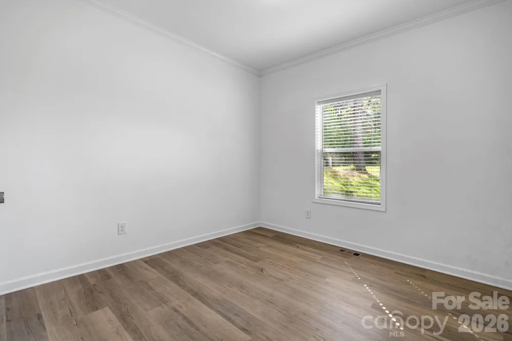 7006 Waterfront Place Granite Falls, NC 28630