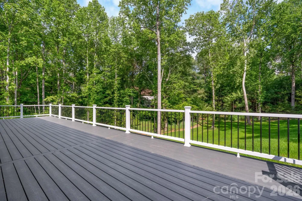 7006 Waterfront Place Granite Falls, NC 28630