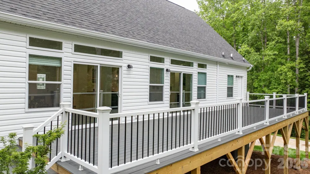 7006 Waterfront Place Granite Falls, NC 28630