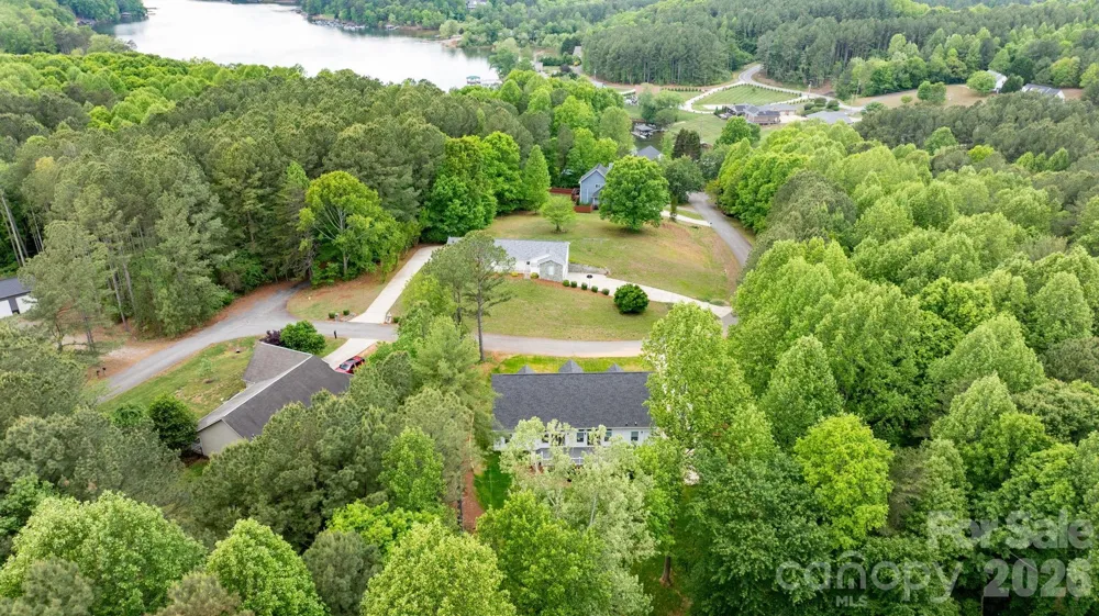 7006 Waterfront Place Granite Falls, NC 28630