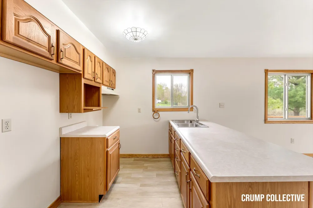 9129 Lakeside Drive Fulton Township, MI 48871