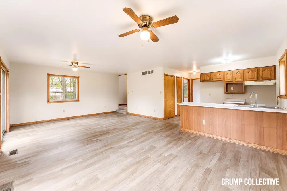 9129 Lakeside Drive Fulton Township, MI 48871
