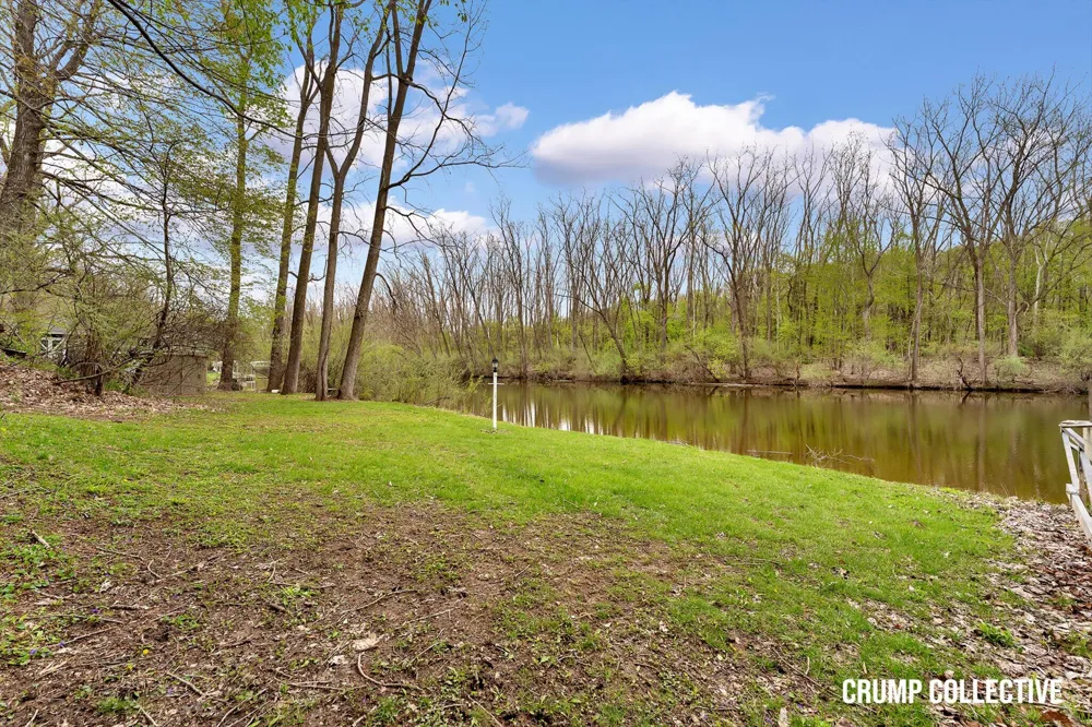 9129 Lakeside Drive Fulton Township, MI 48871