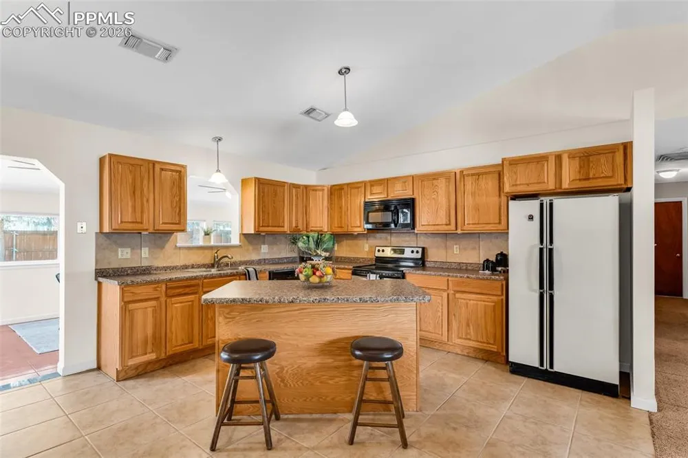 2401 Clayton Drive Canon City, CO 81212