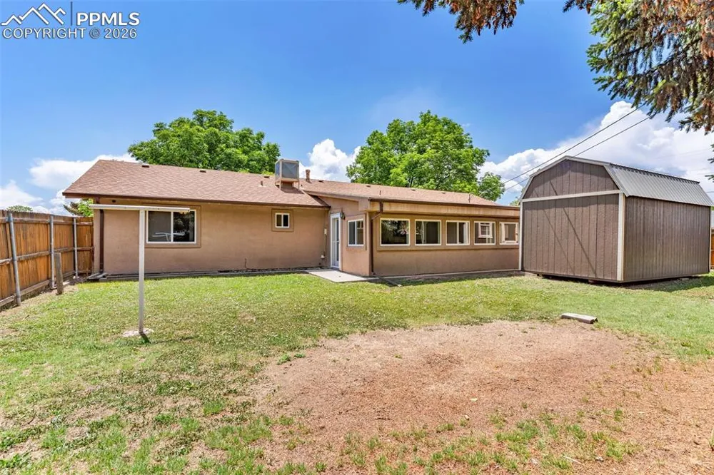 2401 Clayton Drive Canon City, CO 81212