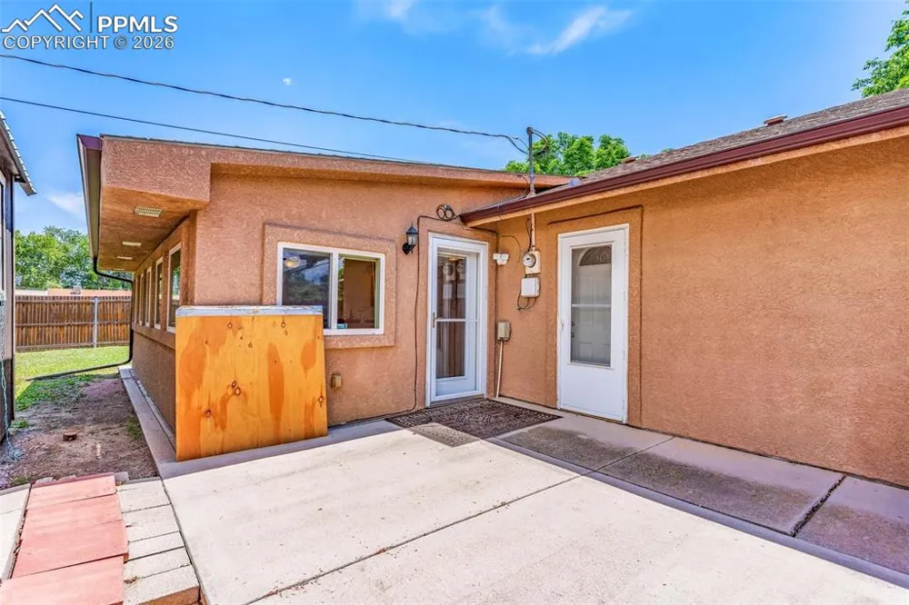 2401 Clayton Drive Canon City, CO 81212