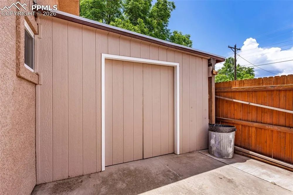 2401 Clayton Drive Canon City, CO 81212
