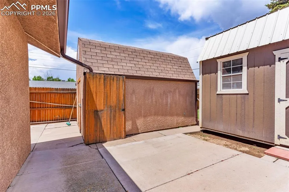 2401 Clayton Drive Canon City, CO 81212