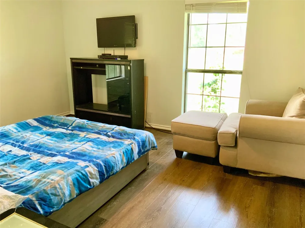 579 County Road 145 Liberty, TX 77575