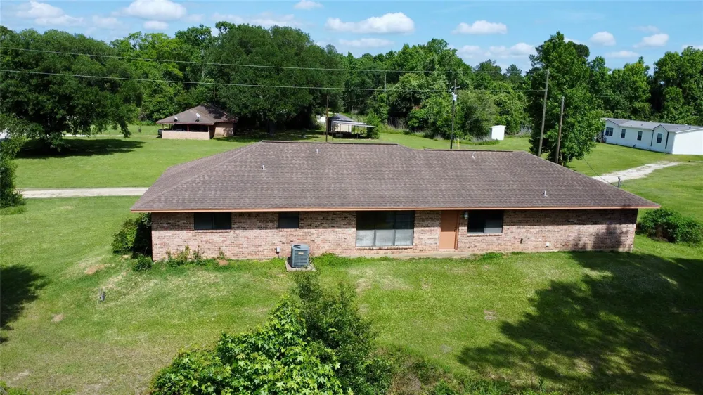 579 County Road 145 Liberty, TX 77575