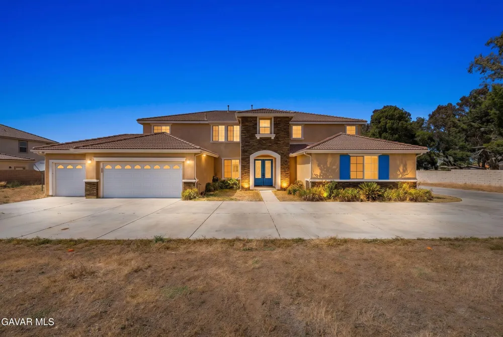 658 E Lago Lindo Road Palmdale, CA 93550