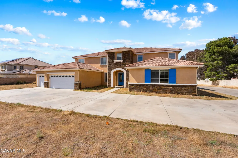 658 E Lago Lindo Road Palmdale, CA 93550