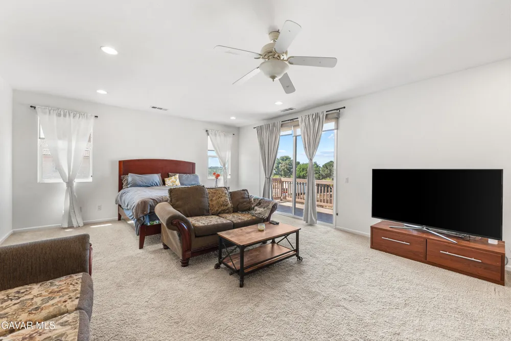 658 E Lago Lindo Road Palmdale, CA 93550
