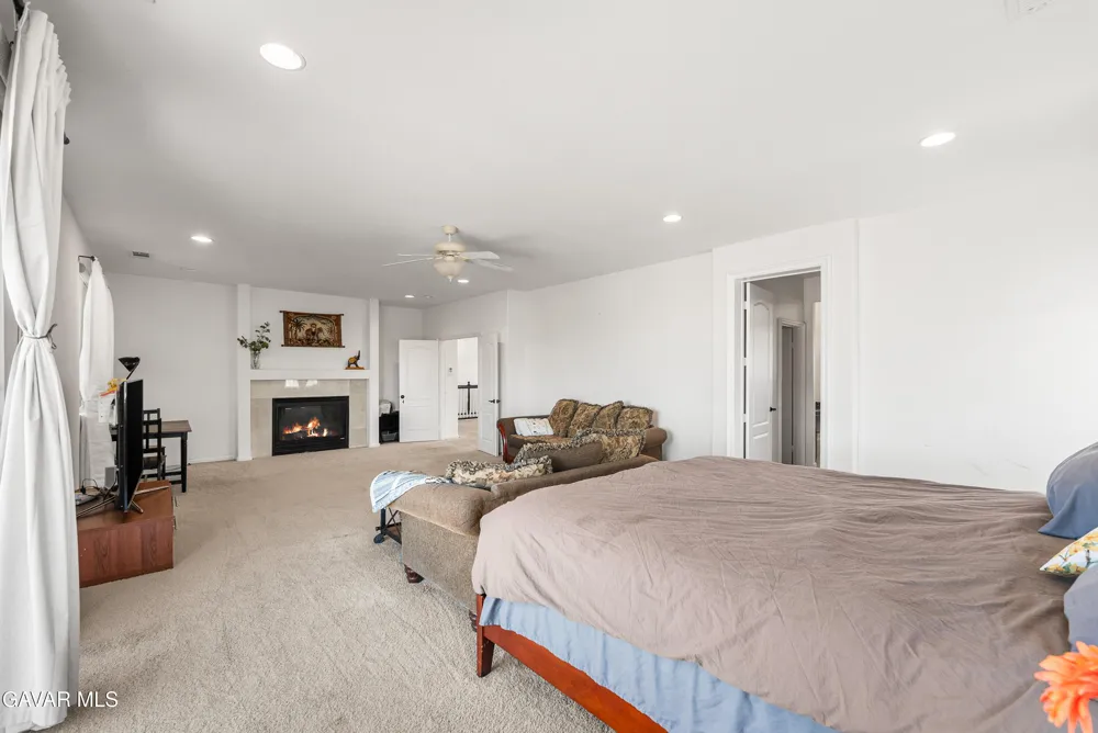 658 E Lago Lindo Road Palmdale, CA 93550