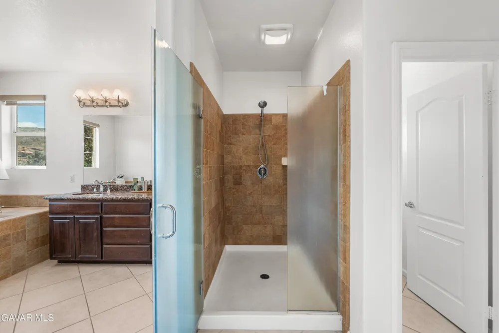 658 E Lago Lindo Road Palmdale, CA 93550