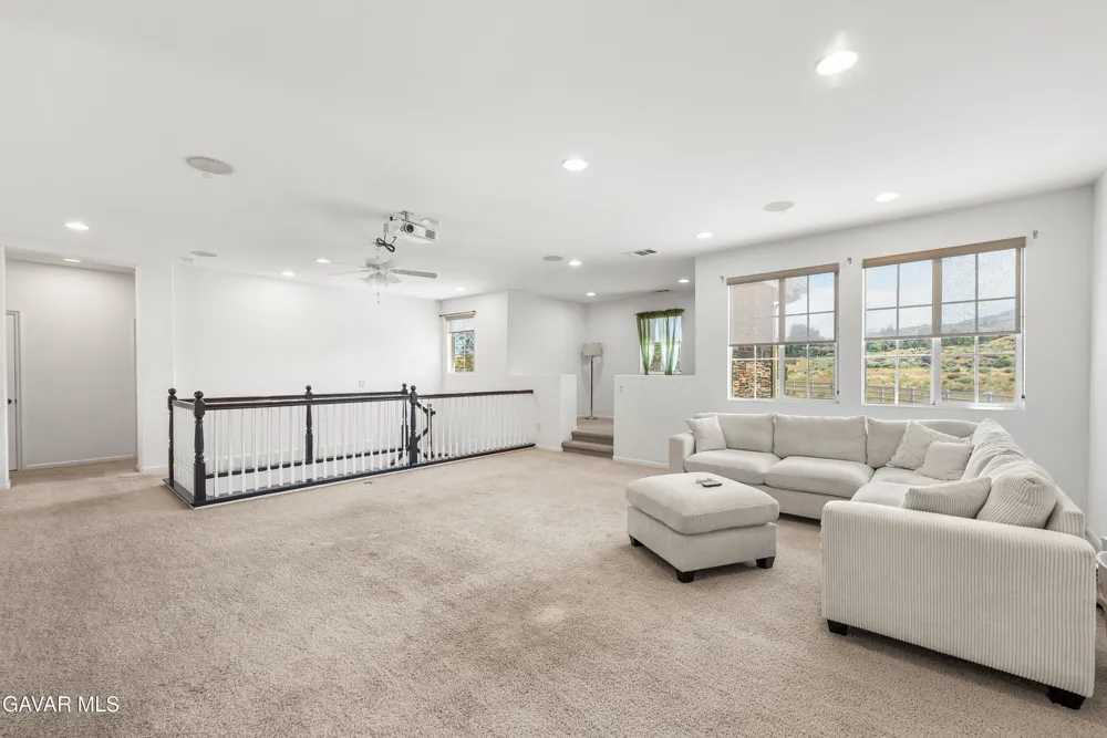 658 E Lago Lindo Road Palmdale, CA 93550