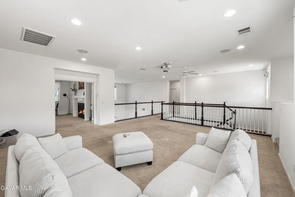 658 E Lago Lindo Road Palmdale, CA 93550