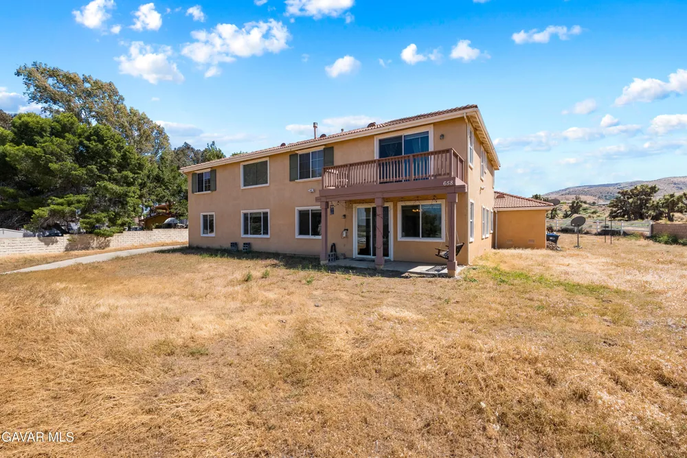 658 E Lago Lindo Road Palmdale, CA 93550