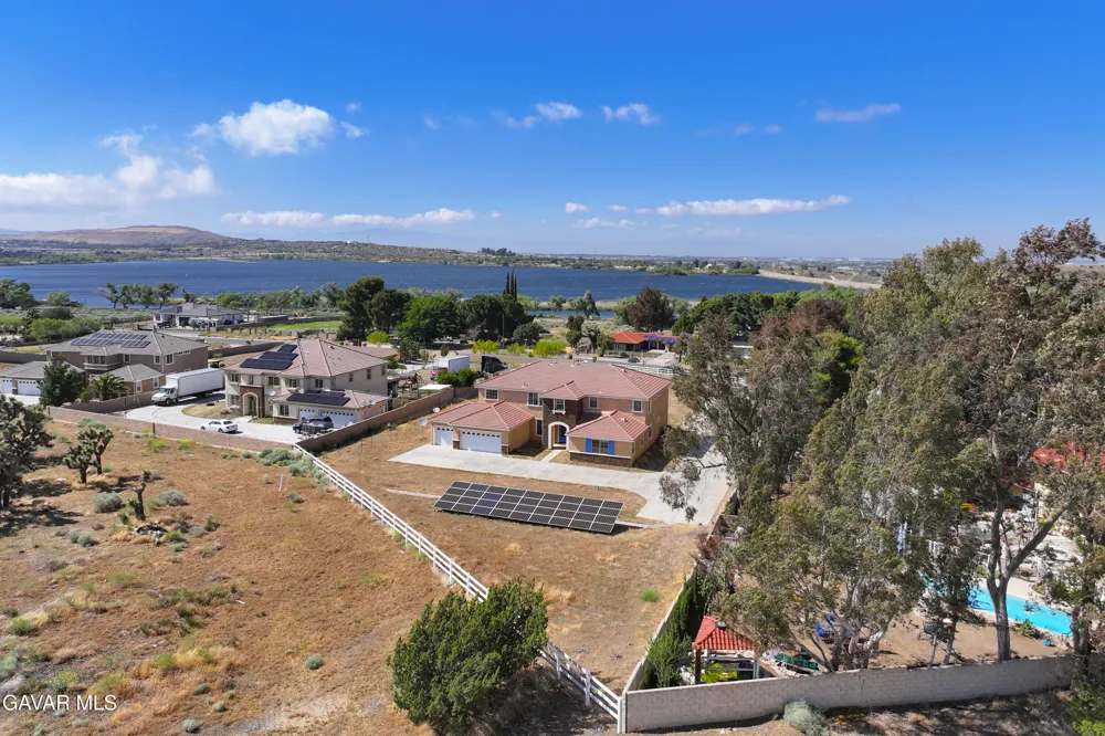 658 E Lago Lindo Road Palmdale, CA 93550