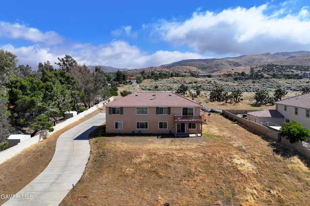 658 E Lago Lindo Road Palmdale, CA 93550