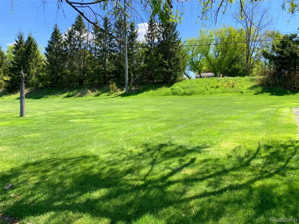 2400 S Baldwin Road Orion Charter Township, MI 48360