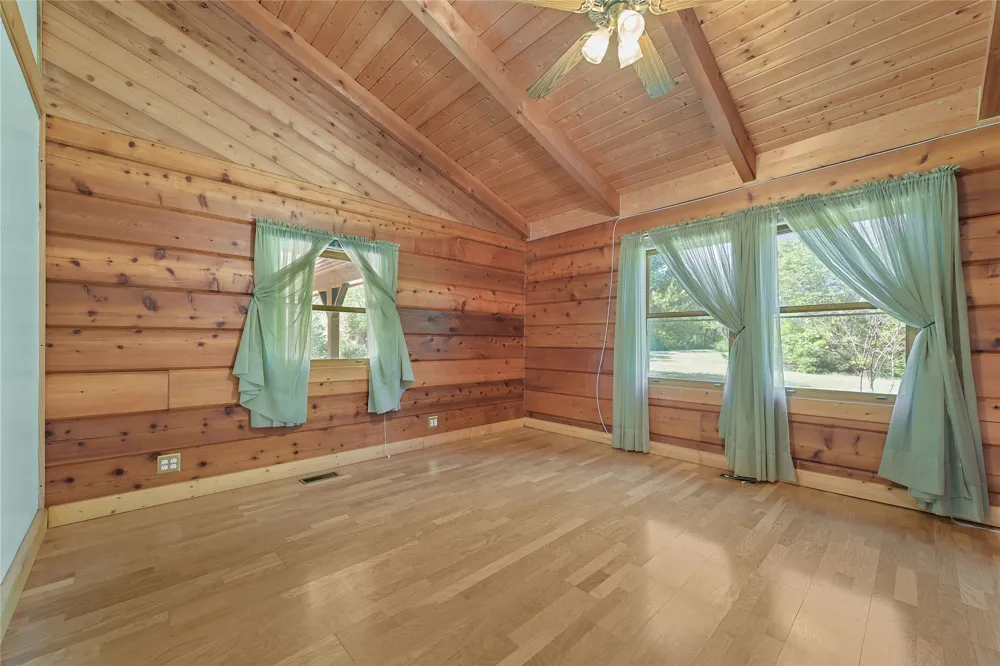 821 Ewing Road Ferris, TX 75125