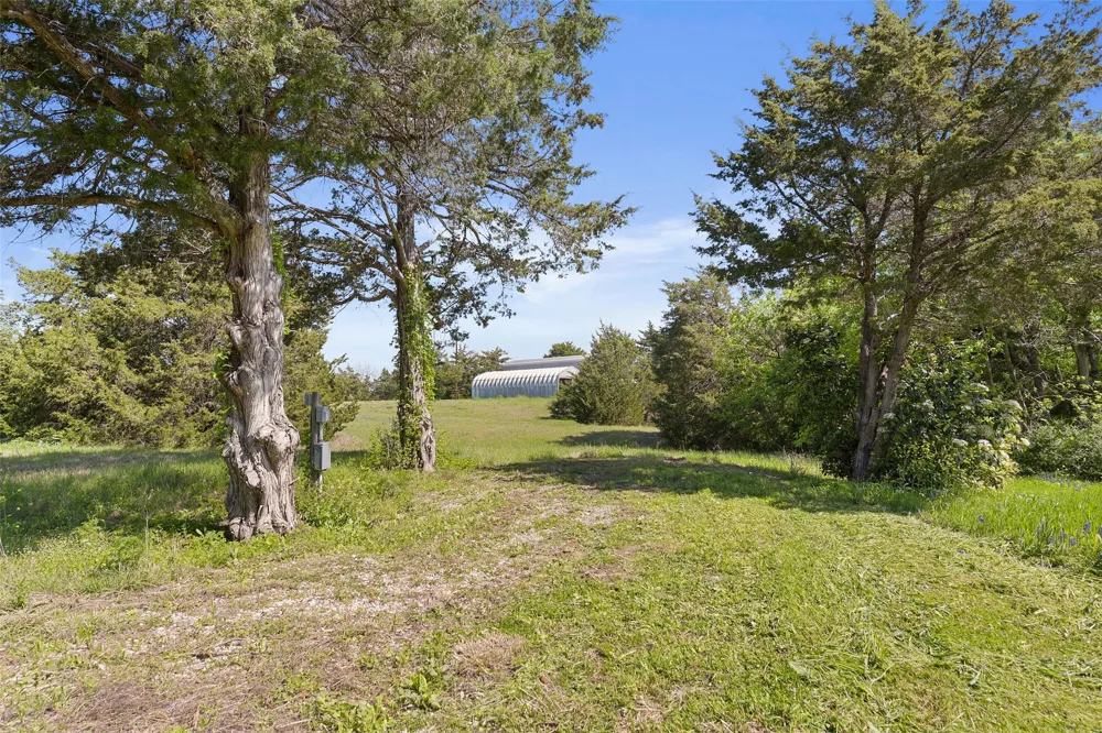 821 Ewing Road Ferris, TX 75125