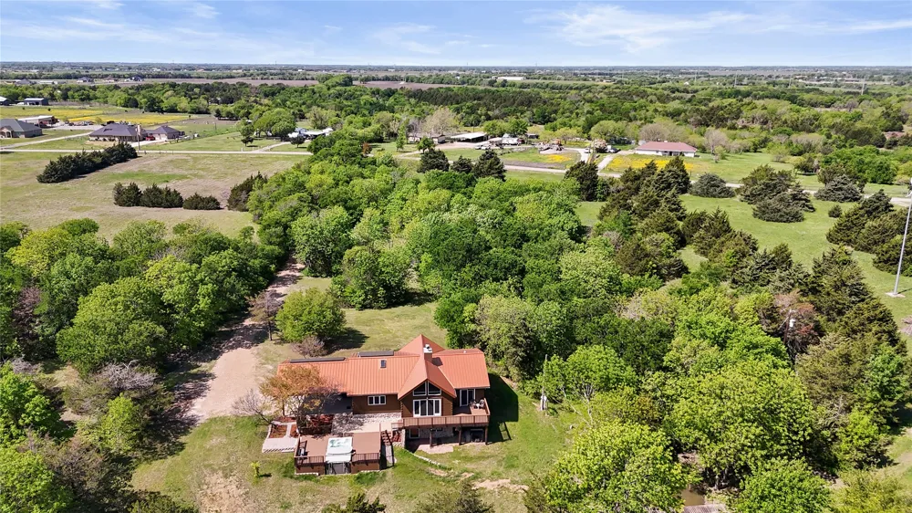 821 Ewing Road Ferris, TX 75125