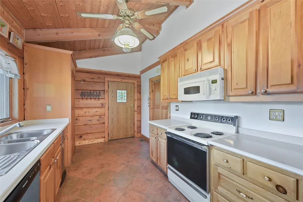 821 Ewing Road Ferris, TX 75125