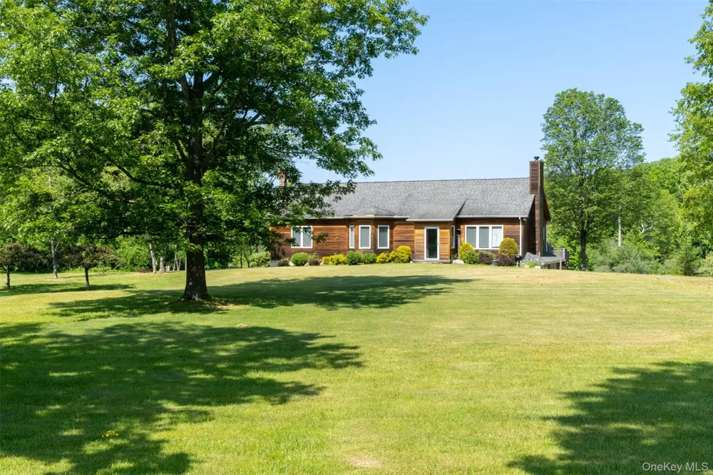 508 Woodstock Road Millbrook, NY 12545