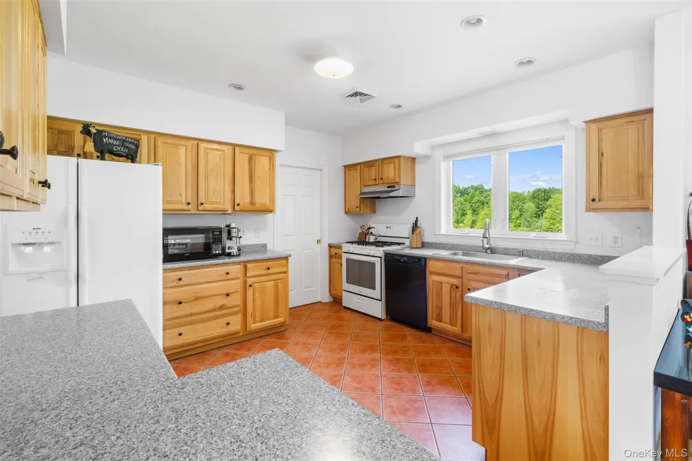 508 Woodstock Road Millbrook, NY 12545