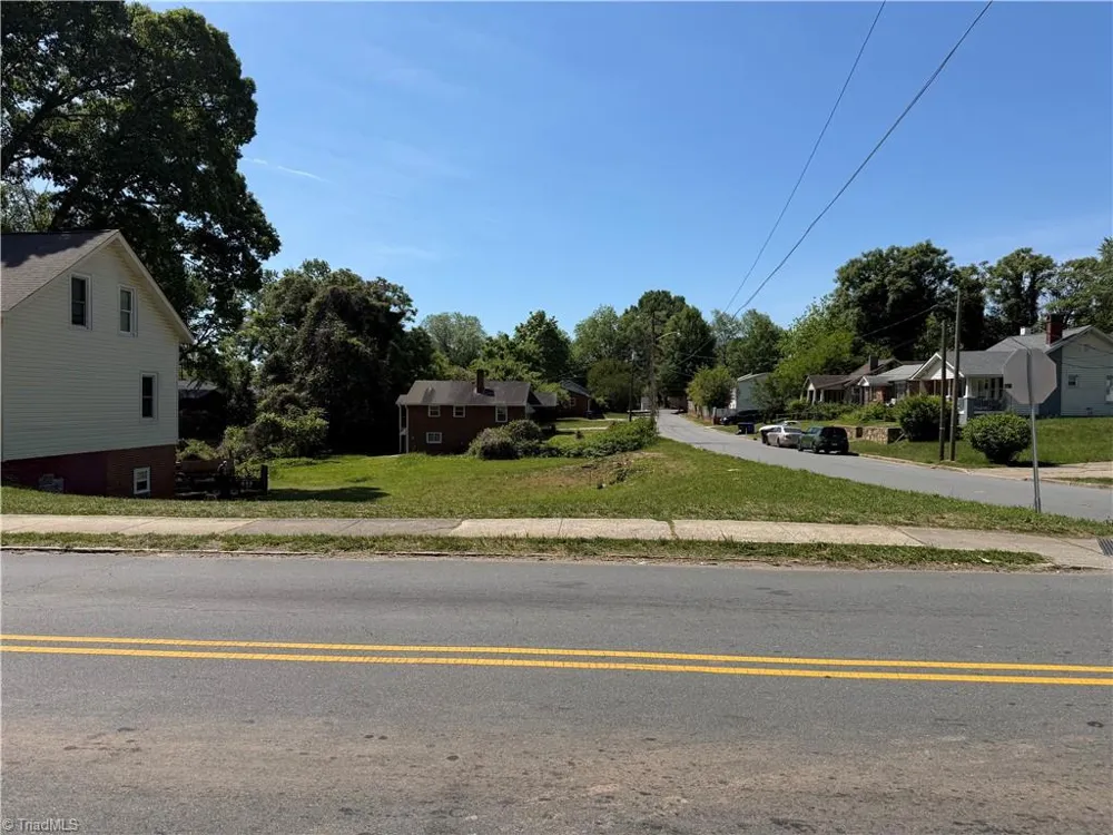 2423 Dunleith Avenue Winston-Salem, NC 27105
