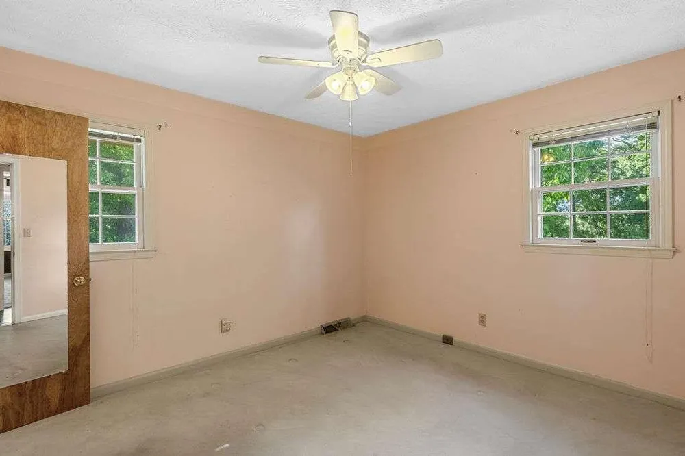 8 Montre Circle Silver Creek, GA 30173