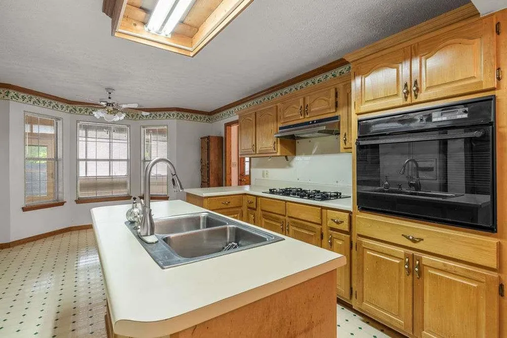 8 Montre Circle Silver Creek, GA 30173