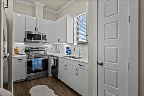 4770 Luxe Lane #222B