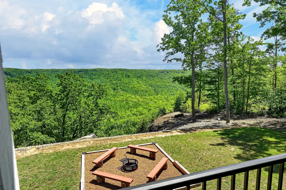865 Eastridge Pass Monterey, TN 38574