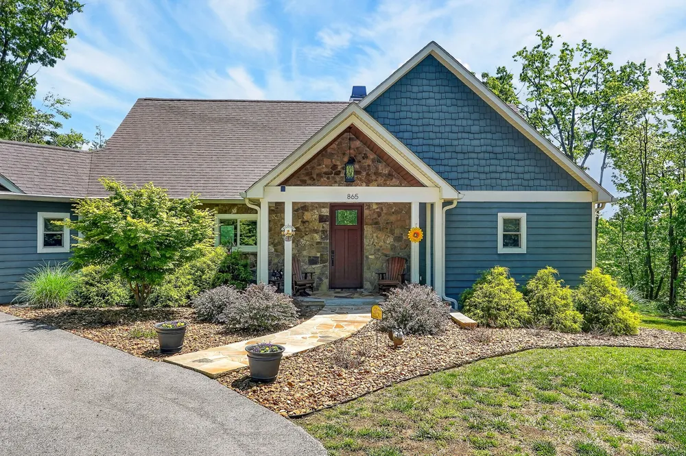 865 Eastridge Pass Monterey, TN 38574