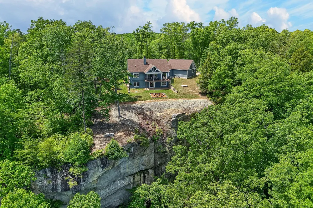 865 Eastridge Pass Monterey, TN 38574